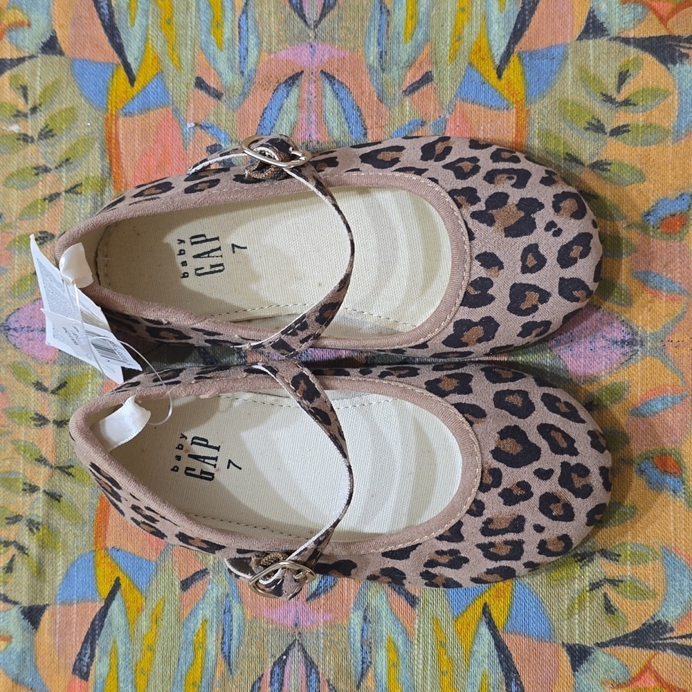 NWT baby gap leopard maryjanes